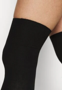 Anna Field 2 Pack - Overknee Kousen- Black 7 Anna Field 2 Pack - Overknee Kousen- Black -Trendy Verkoop 1c62cbb4a06141ddb6ae4a6e45fe0394