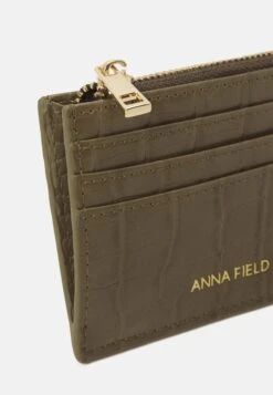 Anna Field Set - Portemonnee - Khaki 13 Anna Field Set - Portemonnee - Khaki -Trendy Verkoop 27be510a2e2848919ec067bb4c2dcb2e