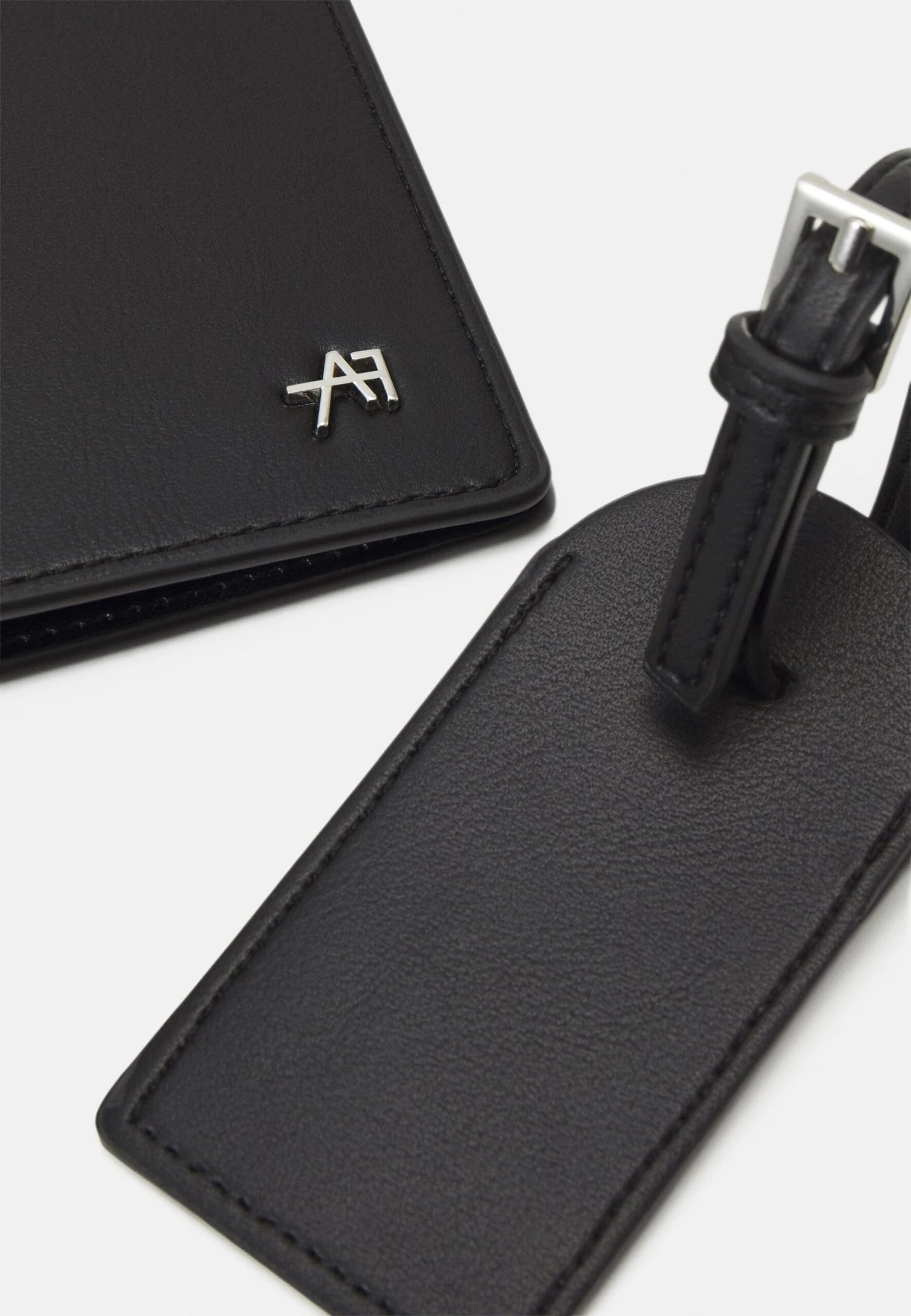 Anna Field Passport Case And Luggage Tag Set - Paspoorthouder - Black 7 Anna Field Passport Case And Luggage Tag Set - Paspoorthouder - Black - Afbeelding 5