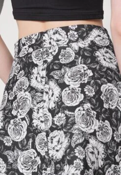 A-Lijn Rok - Black/White -Trendy Verkoop 3a80a75ead6d463b8155f7b9a43e073c