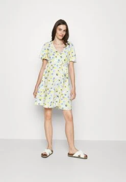 Woven Chiffon Wrap Dress- Jurk -White/Light Blue -Trendy Verkoop 41abf20a0d034bbe925f296c28d931c3