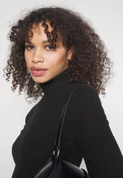 Slim Turtleneck Half Sleeves - T-Shirt Basic - Black 11 Slim Turtleneck Half Sleeves - T-Shirt Basic - Black -Trendy Verkoop 7cde3167512044329e16730351551e33