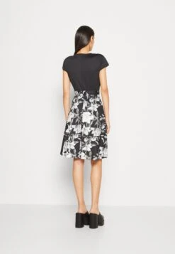 Anna Field Jerseyjurk - Black/Grey/White 13 Anna Field Jerseyjurk - Black/Grey/White -Trendy Verkoop 9303b5020bc54429b7f136de32263db3