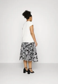 T-Shirt Basic - Off White -Trendy Verkoop 9959d05113db4896b7aac3ac6b873c50