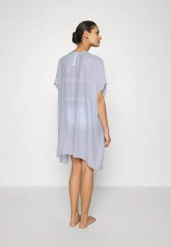 Anna Field Printed Short Kimono / 606 - Khaki_003 - Off-White - Strandaccessoire - 502 - Blue 9 Anna Field Printed Short Kimono / 606 - Khaki_003 - Off-White - Strandaccessoire - 502 - Blue -Trendy Verkoop ebe4555cc27f4c5990f5824b3719746a