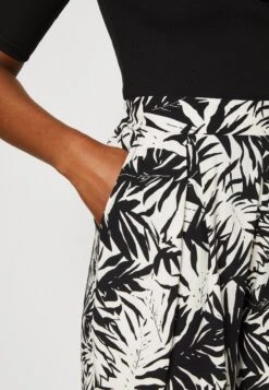 Anna Field Shorts - Black/Off-White -Trendy Verkoop ed4ea5b74138457188b6f733ef8869e5